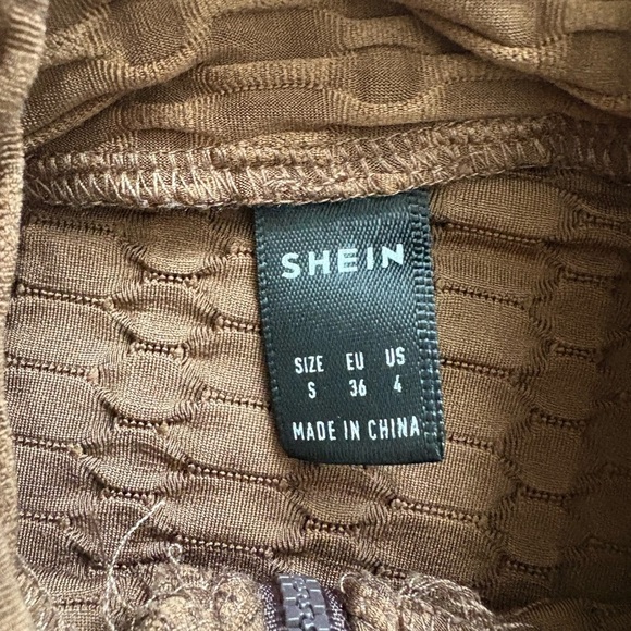 SHEIN Plaid Cropped Workout Top ONLY S color Brown long sleeve yoga Top - Picture 3 of 6